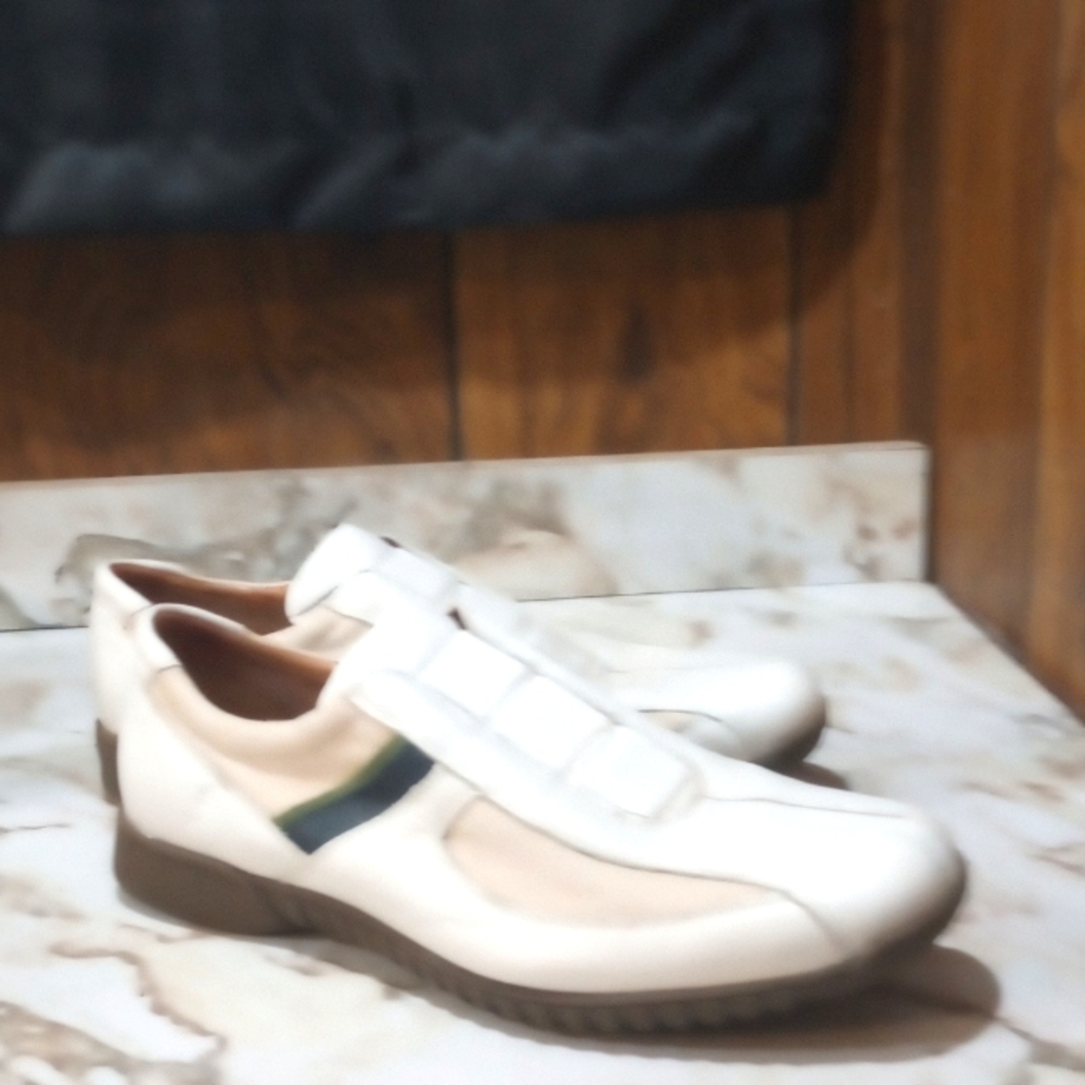 Johnston & Murphy White Leather Golf Shoes